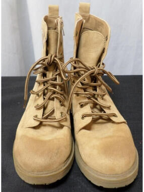 TIME AND TRU TAN KHAKI MILITARY BOOTS SIZE MENS 8